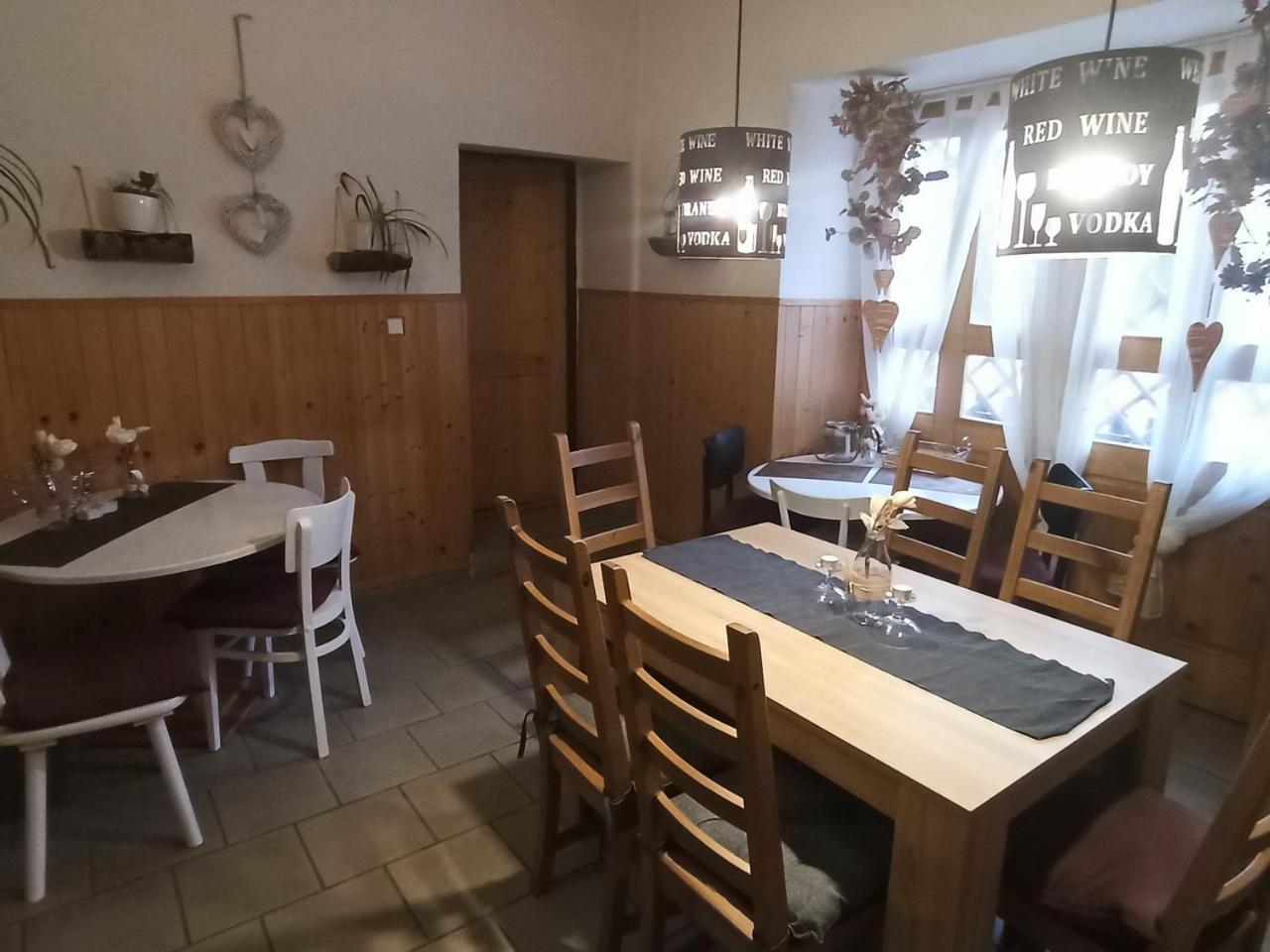 Apartmany Ziakova - Ubytovani Nove Hrady 111 Екстер'єр фото